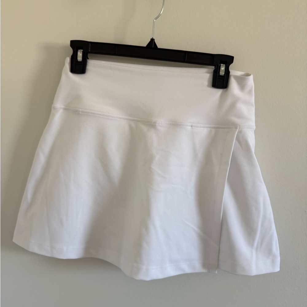 Abercrombie & Fitch White Tennis Skirt